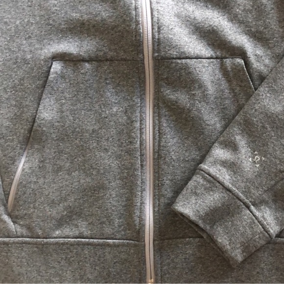 Men’s Lululemon Full Zip - Picture 2 of 7